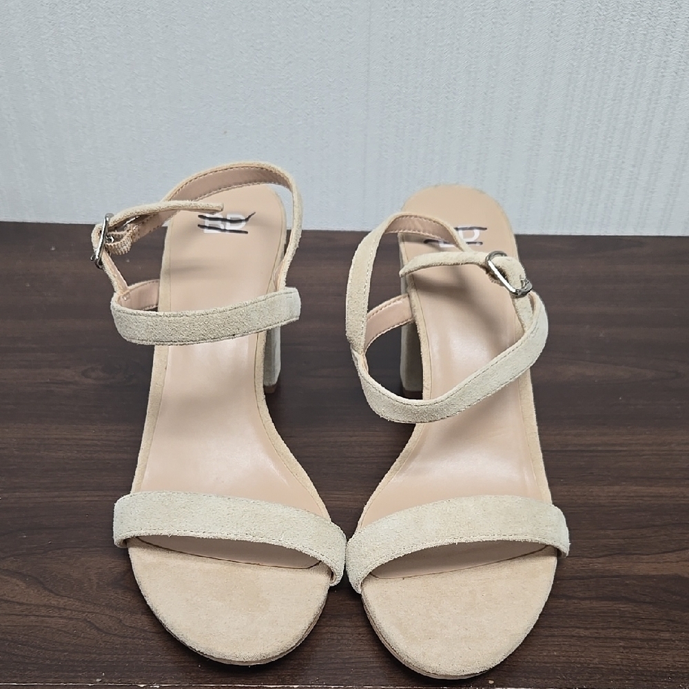 BP. Size 9 Beige Strappy Suede Heeled Sandals